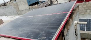 180 Watt 2 Solar Panal Sell with Ac/Dc Charger & Converter